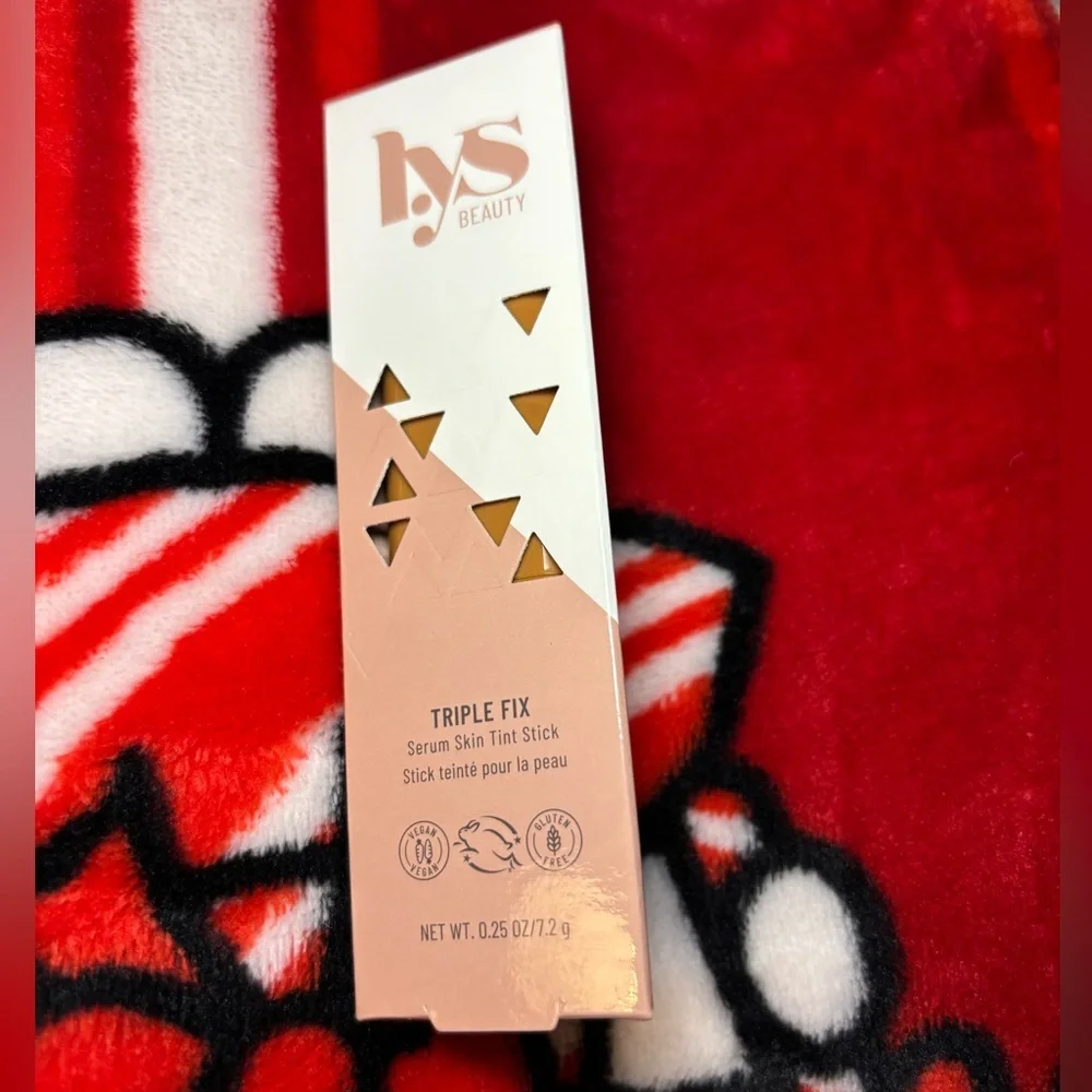 New Triple Fix Blurring Skin Tint Foundation Stick Shade TN3 Medium Coverage